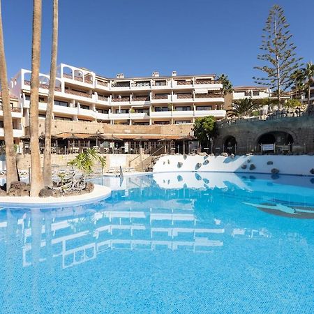 Green Oasis With Pool Access In Amarilla Golf Сан Мигел де Абона Екстериор снимка